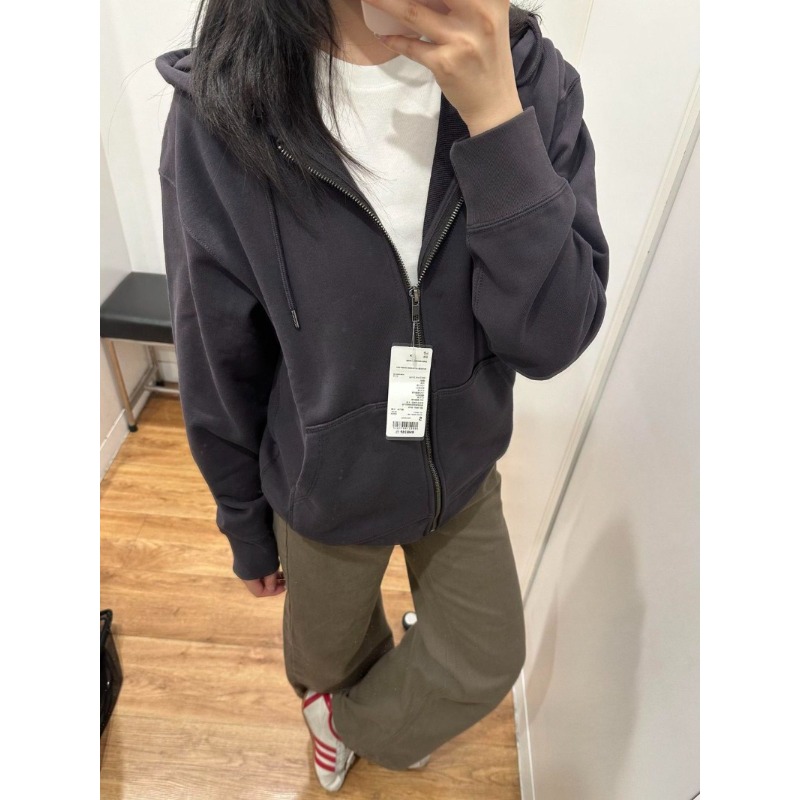 Streetwear Brand Niche - Modny sweter z kapturem w stylu
