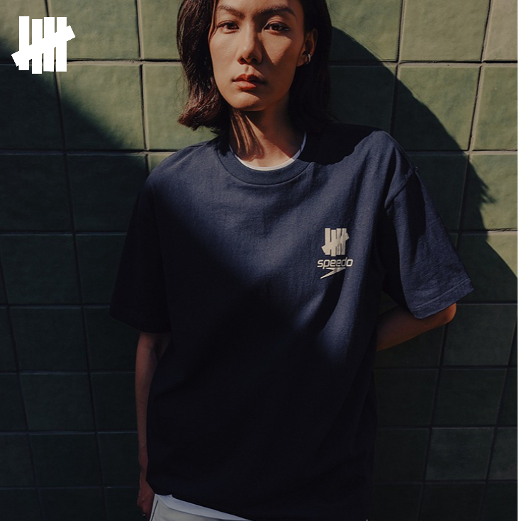 Streetwear Brand Undefeated - UNDEFEATED Unisexowa koszulka z krótkim rękawem,