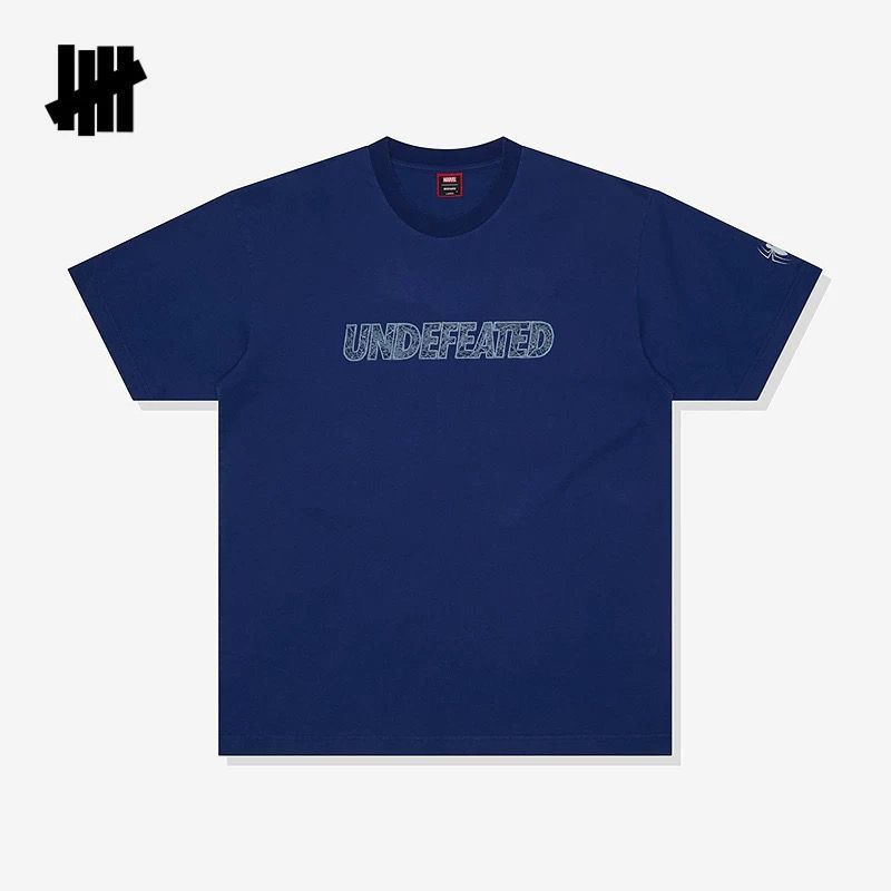 Nieskazitelna, uniwersalna kos – Streetwear Brand Undefeated recenzja i cena