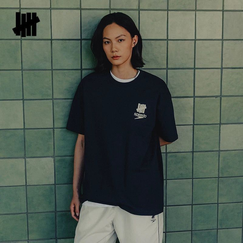 UNDEFEATED Unisexowa koszulka  – Streetwear Brand Undefeated recenzja i cena